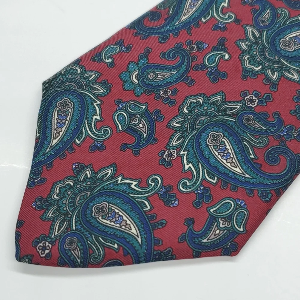 Pierre Cardin Silk Burgandy Paisley Tie EUC